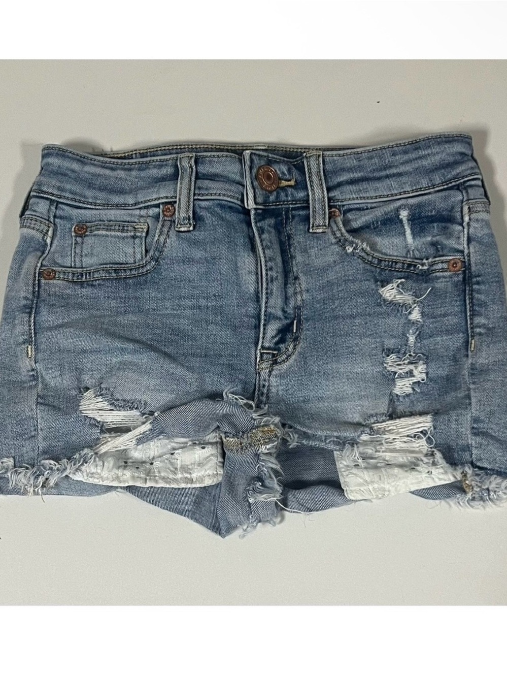 American Eagle Light Blue Distressed Cut-Off Jean Denim Shorts Bottoms Size 0 🩵✨